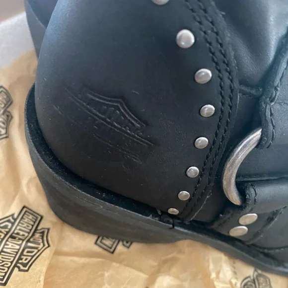 Women’s Harley Davidson leather boots - Picture 3 of 14